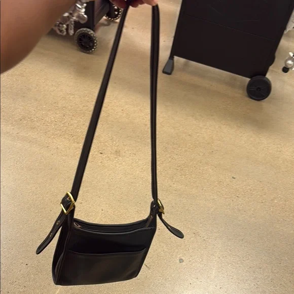 Vintage Coach Black Leather Crossbody Bag - Picture 2 of 7